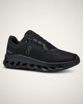 Cloudtilt all black de tejido ligero con perfil limpio y mediasuela CloudTec Phase ondulada.
